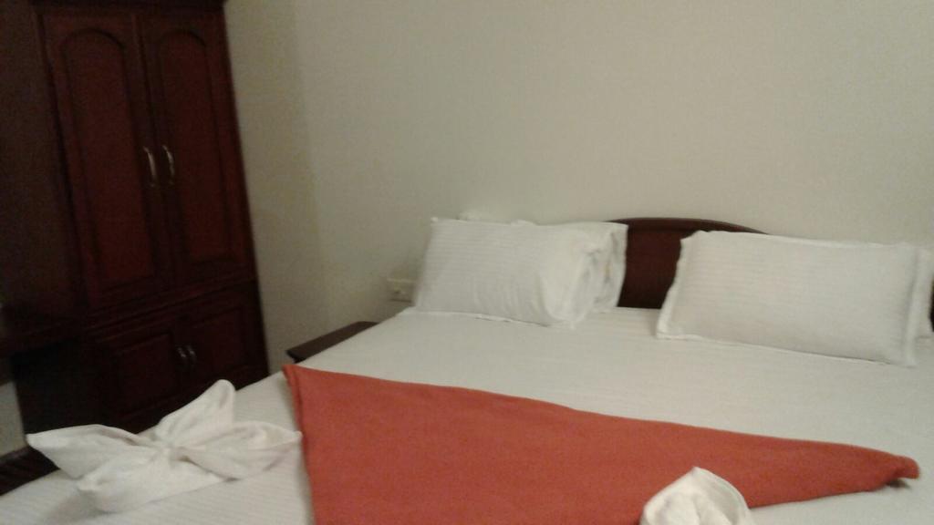Stay Simple 3 Hills County Resort Калпата Екстериор снимка
